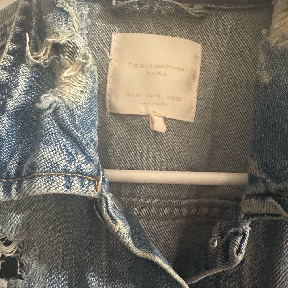 Distressed Zara jacket - Picture 3 of 4